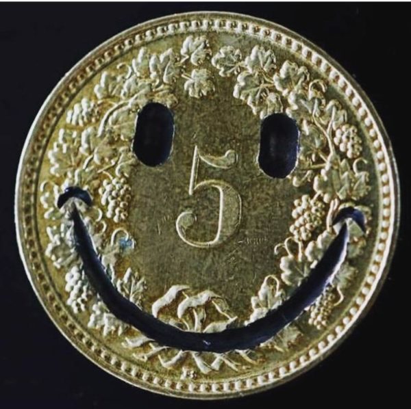 GET A NERVE! - Aquiles Yubero - Lucky Charm (detail) - swiss five cents coin, engraved, 2019