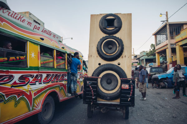 PA-PA-PAP-PAP - Mobile sound system and Paviyon Swis Party - The Montesinos Federation - photo: © Valerie Baeriswyl